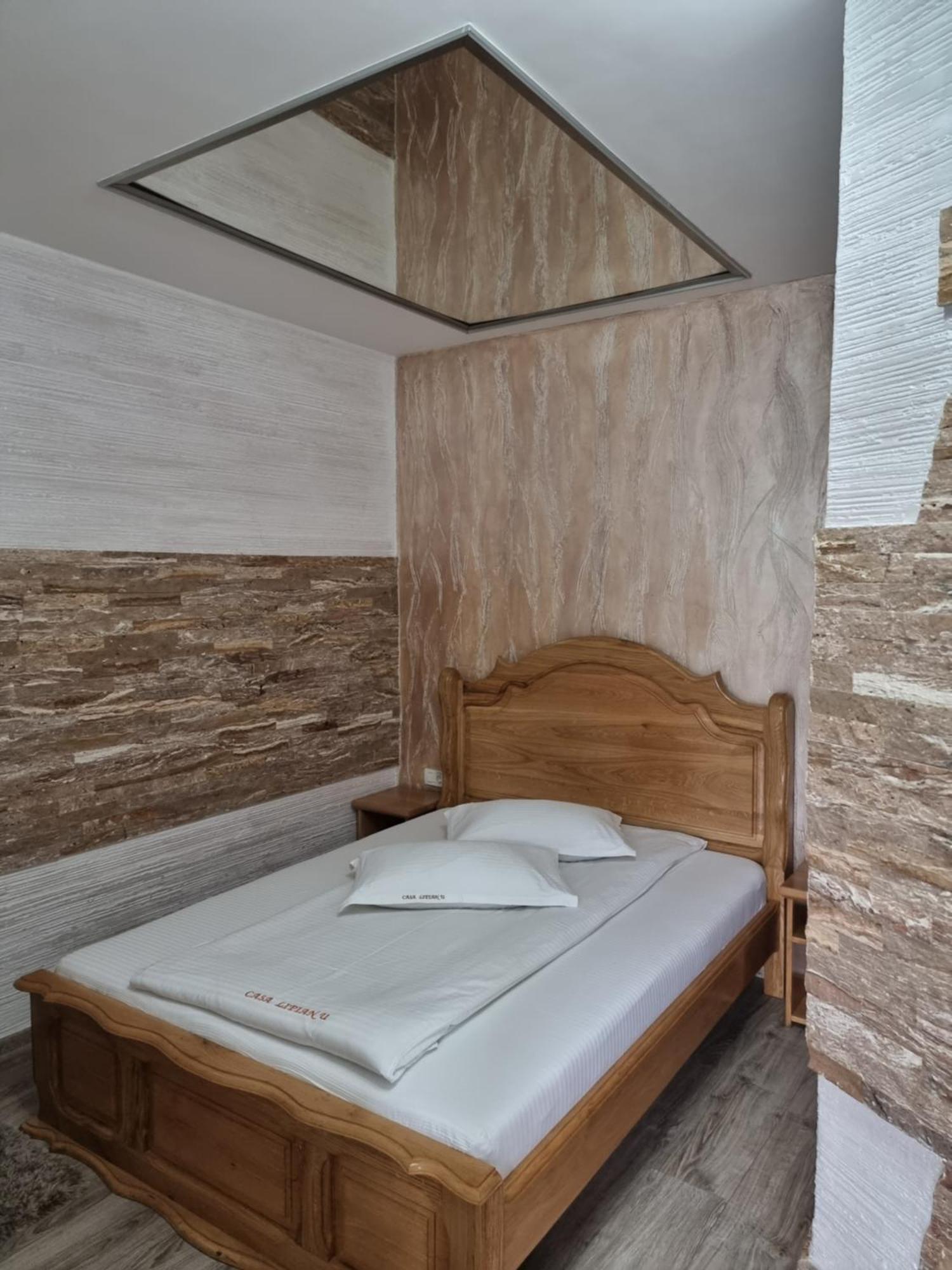 Casa Lipianu Hotel Târgu Jiu Cameră foto